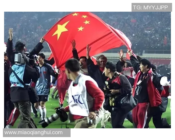 曾为中国国家足球队征战的球星们及其辉煌历程回顾