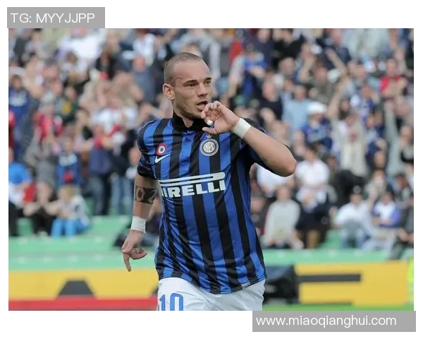 足球球星潮流装扮解析 探索赛场外的时尚风采与个人风格展现